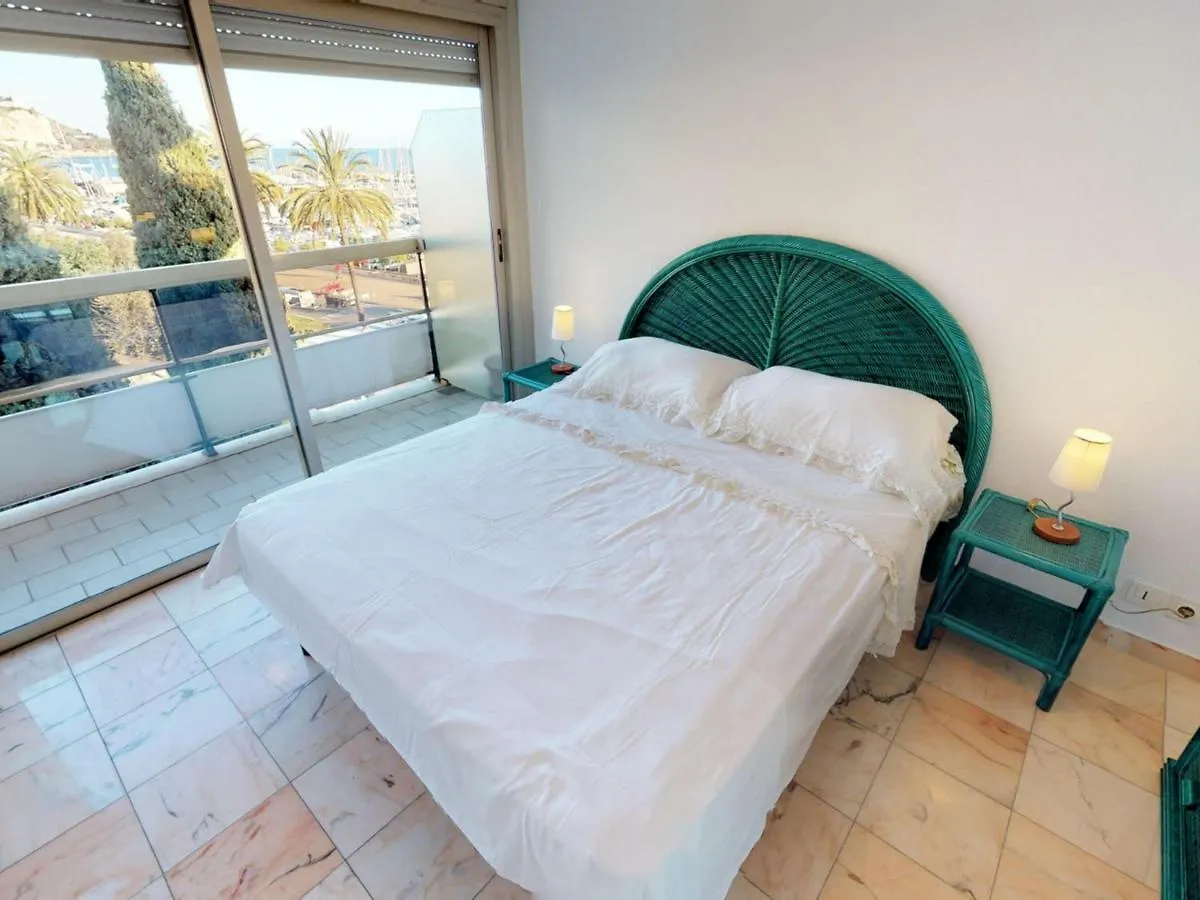 Apartment Grand 2P Avec Terrasse, Apercu Mer Et Garage Prive - Menton Garavan - Fr-1-196-268
